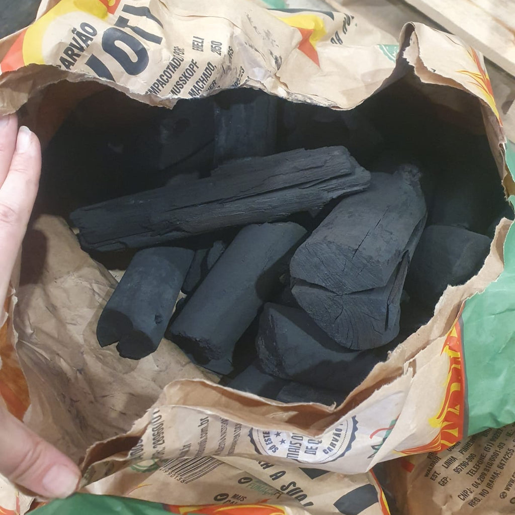 ivoti-interieur-sac-charbon-briquettes